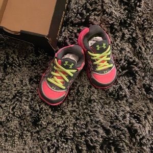Under Armour baby shoes NWOT